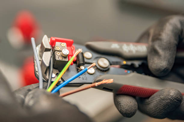 Best Licensed Electrician  in Bal Harbour, FL